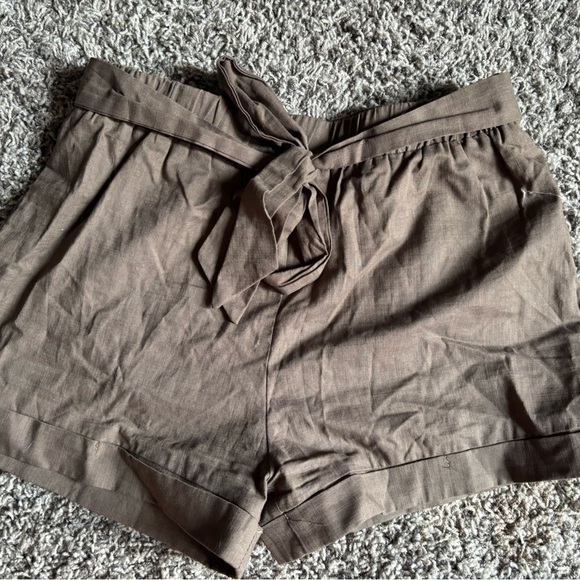 SHEIN Brown High Waist Shorts - Picture 1 of 5